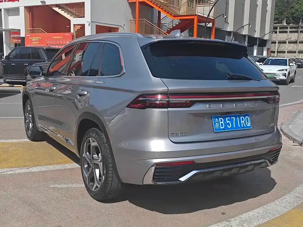 Geely Xingyue L — фото 10