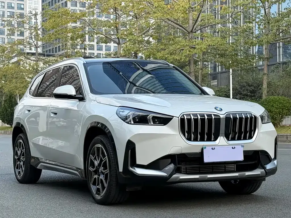 BMW X1 — фото 7
