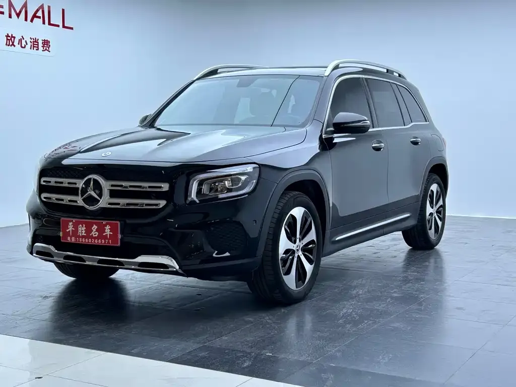 Mercedes-Benz GLB — фото 1