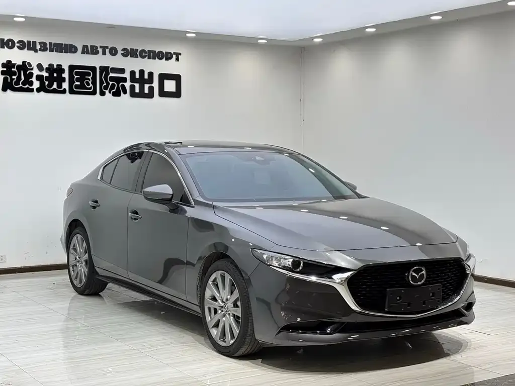 Mazda 3 Axela — фото 4