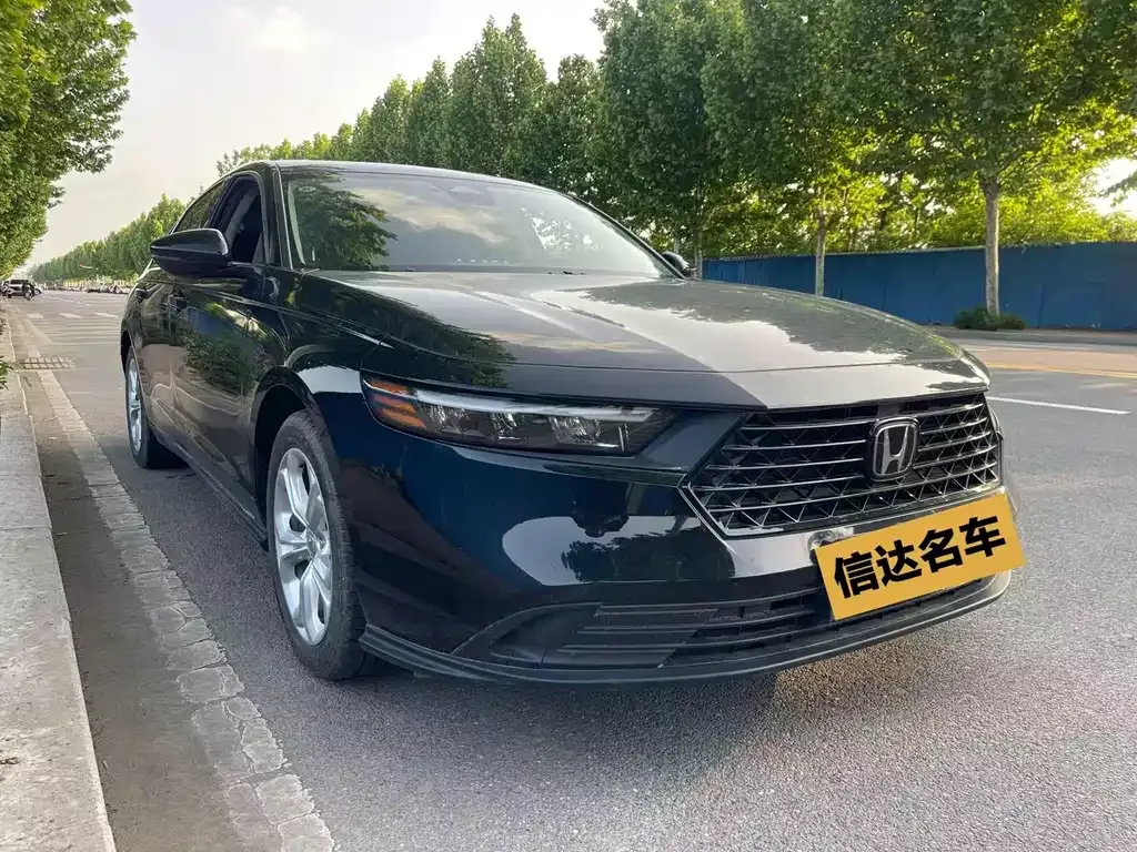 Honda Accord — фото 9