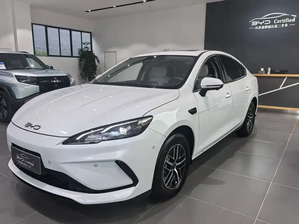 BYD Seal 05 DM-i 2025 из CN, фото 1