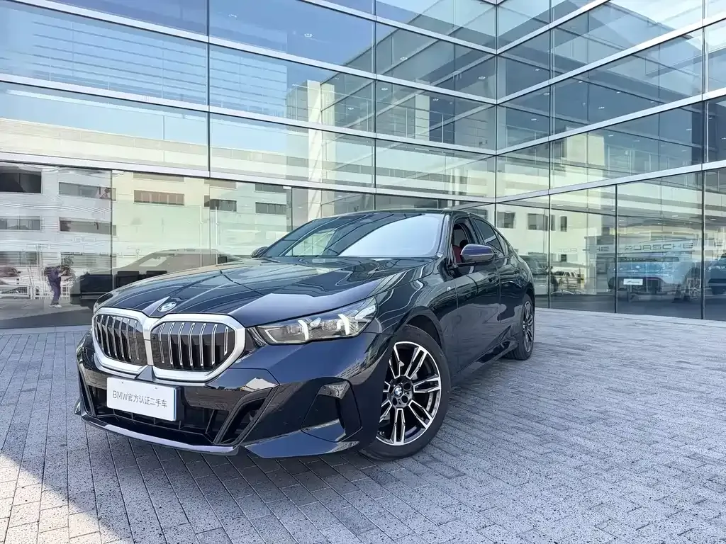 BMW 5 Series (Import) — фото 1