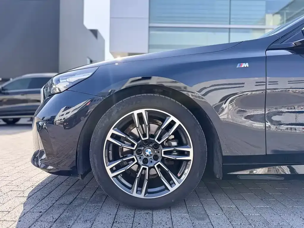 BMW 5 Series (Import) — фото 4