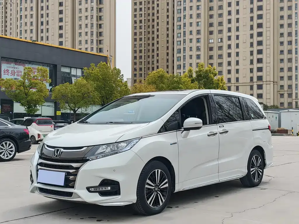 Honda Odyssey — фото 1