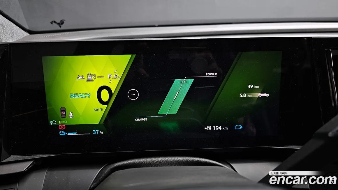 Renault Korea (Samsung) Scenic 2026 из KR, фото 2