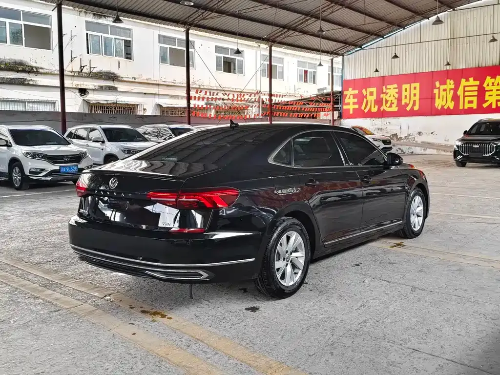 Volkswagen Passat 2021 из CN, фото 10