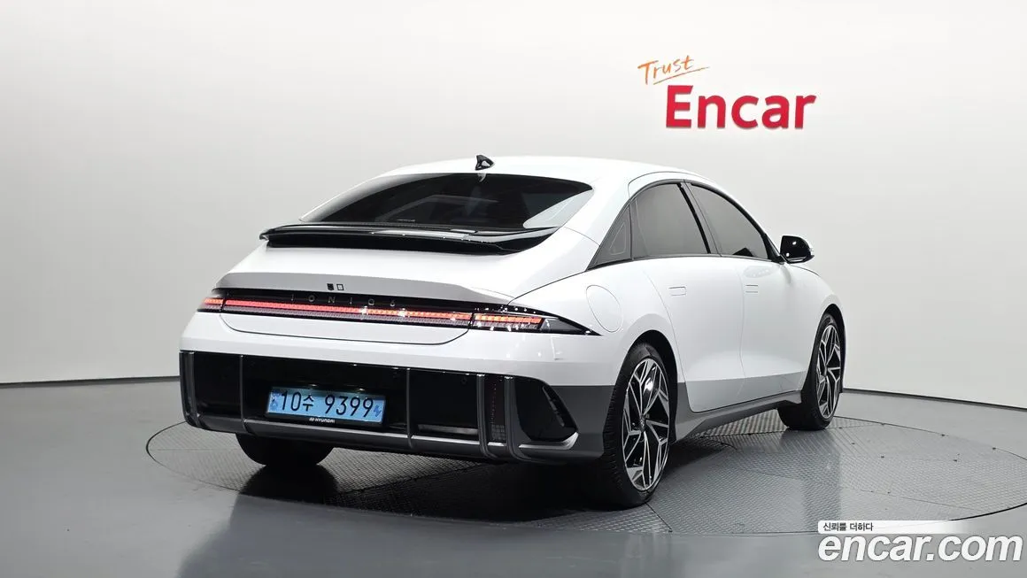 Hyundai Ioniq6 2023 из KR, фото 2