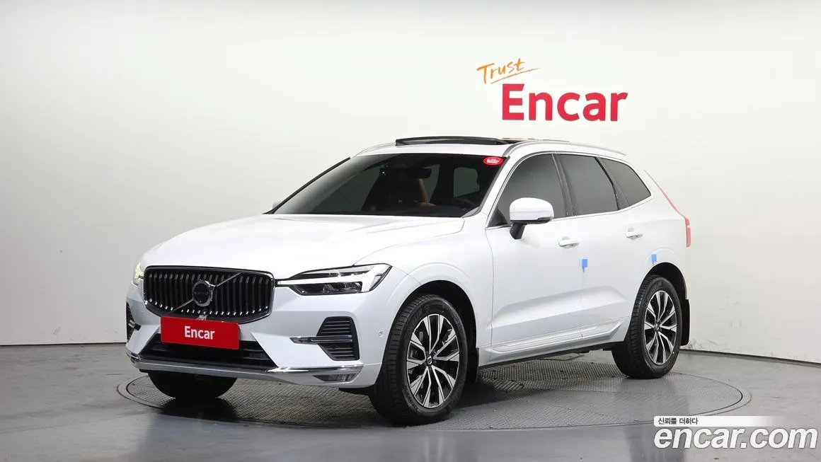 Volvo XC60 — фото 1