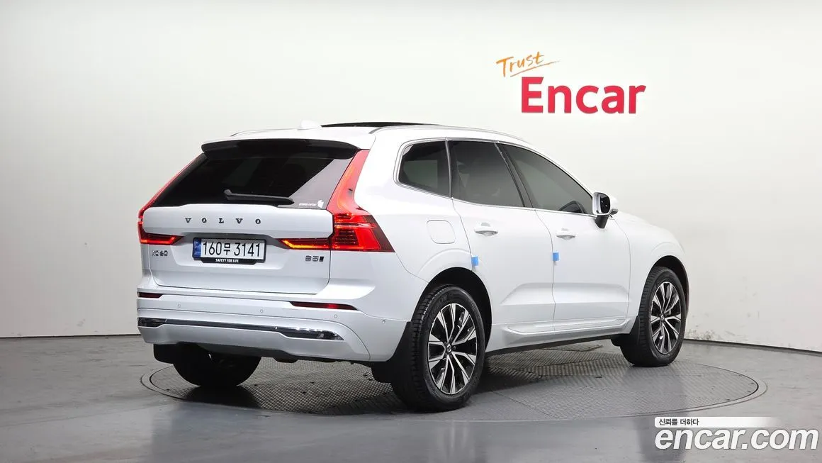 Volvo XC60 — фото 3