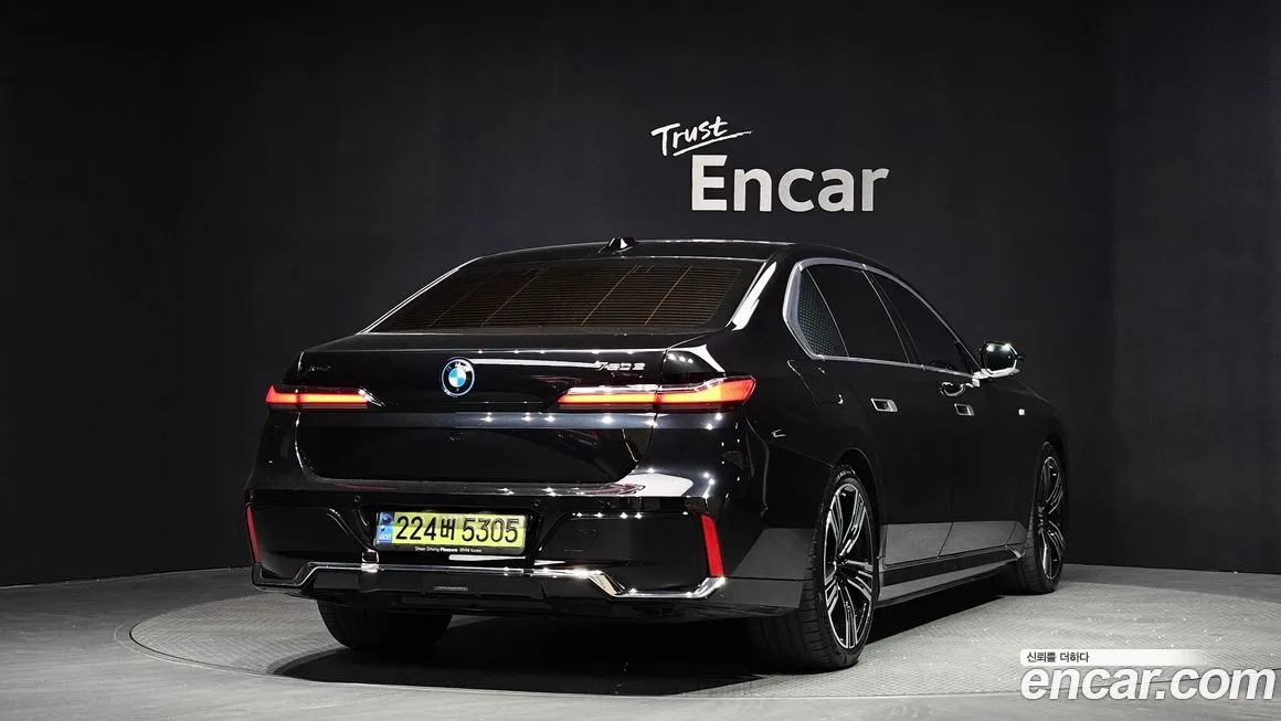 BMW 7-Series 2023 из KR, фото 3