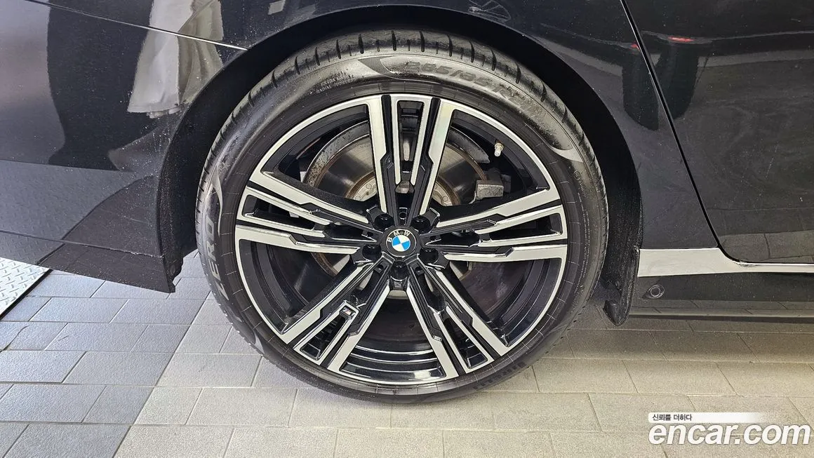 BMW 7-Series 2023 из KR, фото 10