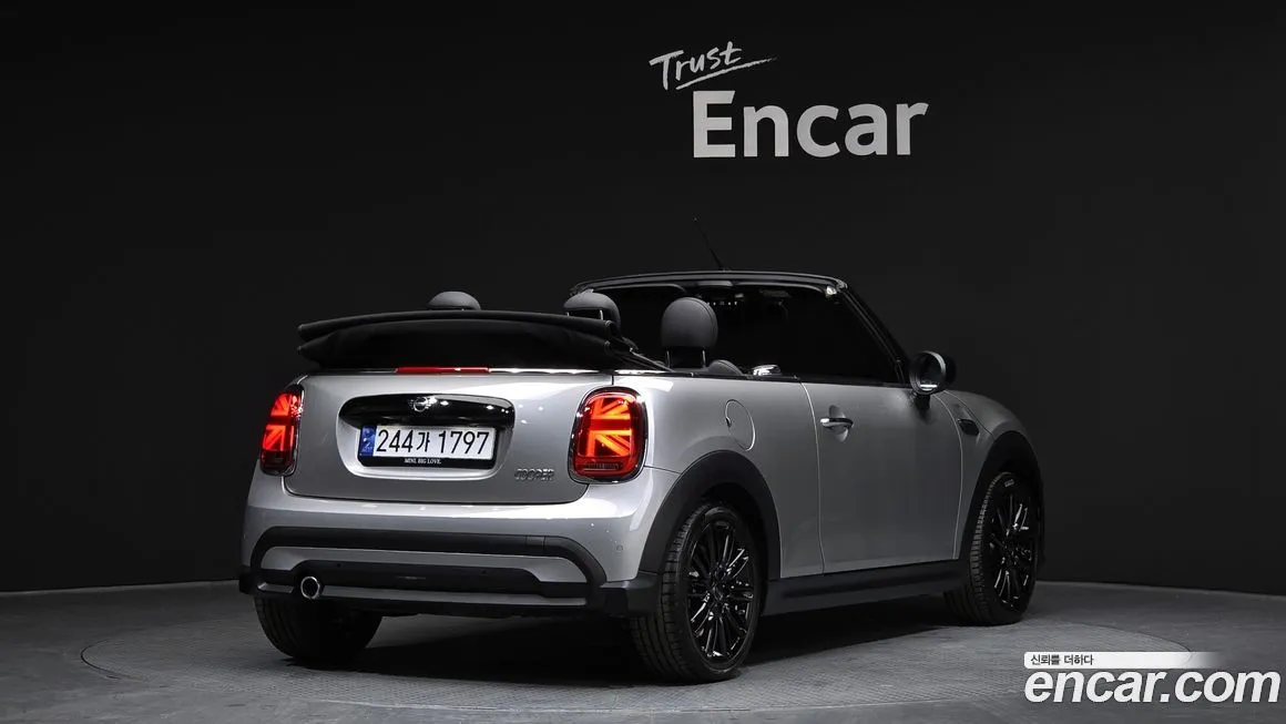 Mini Cooper Convertible 2024 из KR, фото 3