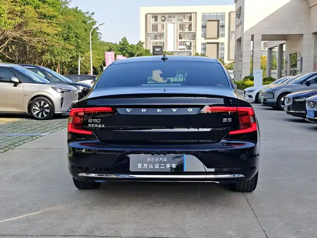 Volvo S90 — фото 6
