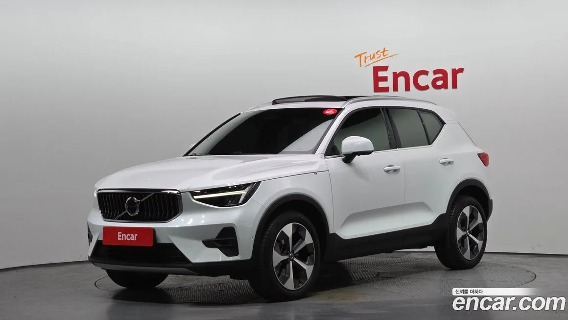 Volvo XC40 2023 из KR, фото 1