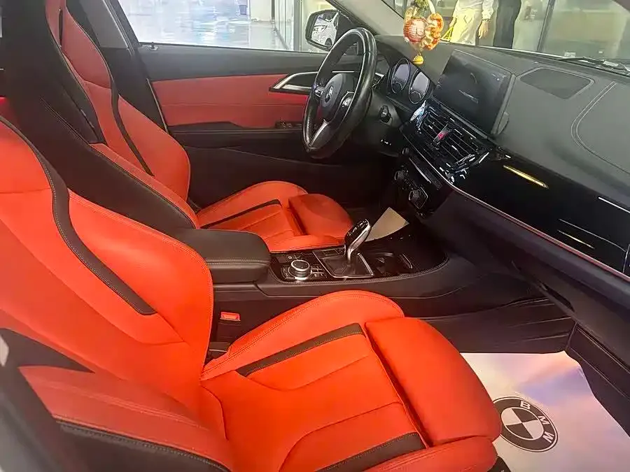 BMW 1 Series 2021 из CN, фото 9