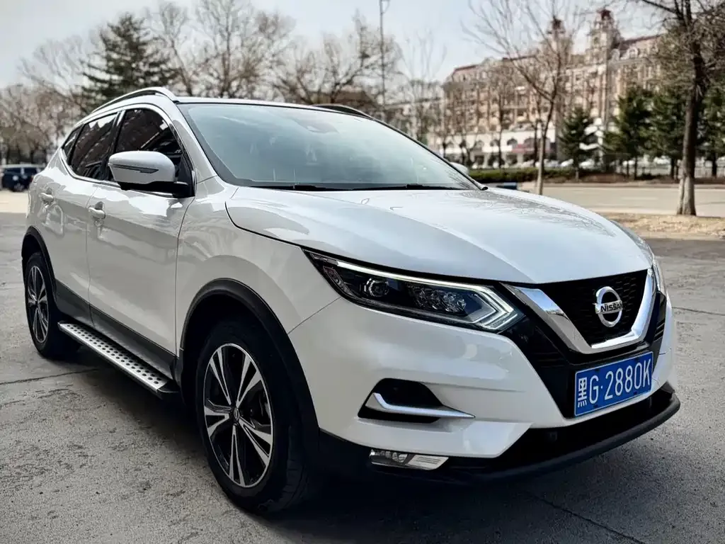 Nissan Qashqai — фото 4