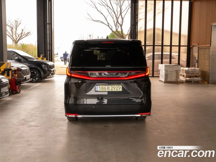 Lexus LM 2025 из KR, фото 5