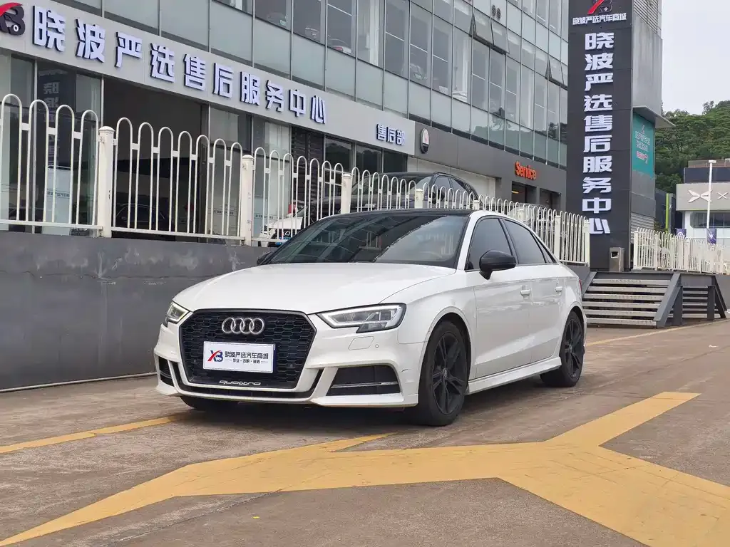 Audi A3 — фото 1