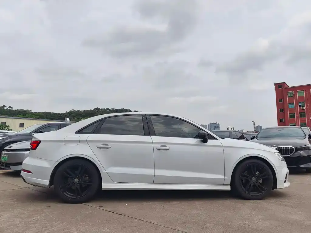 Audi A3 — фото 2