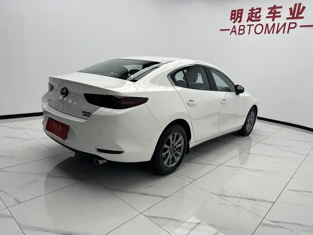 Mazda 3 Axela — фото 5
