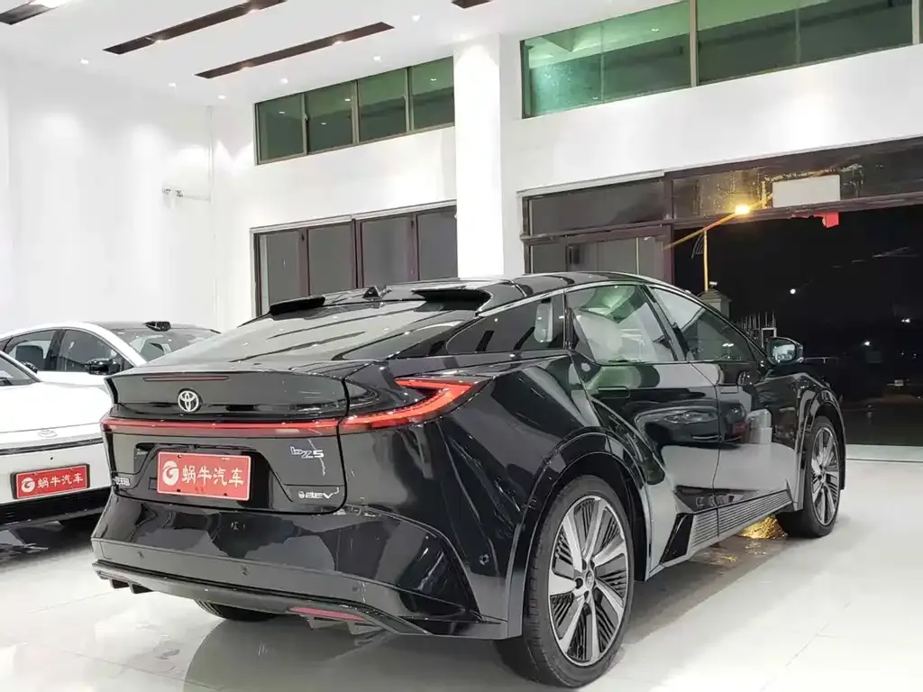 Toyota bZ5 2026 из CN, фото 10