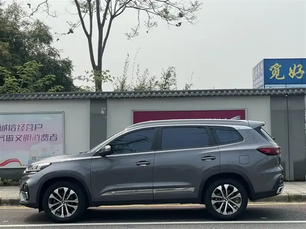 Chery Tiggo 8 — фото 8