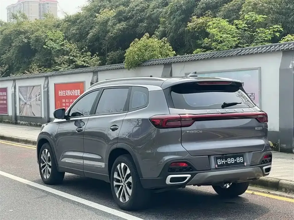 Chery Tiggo 8 — фото 4