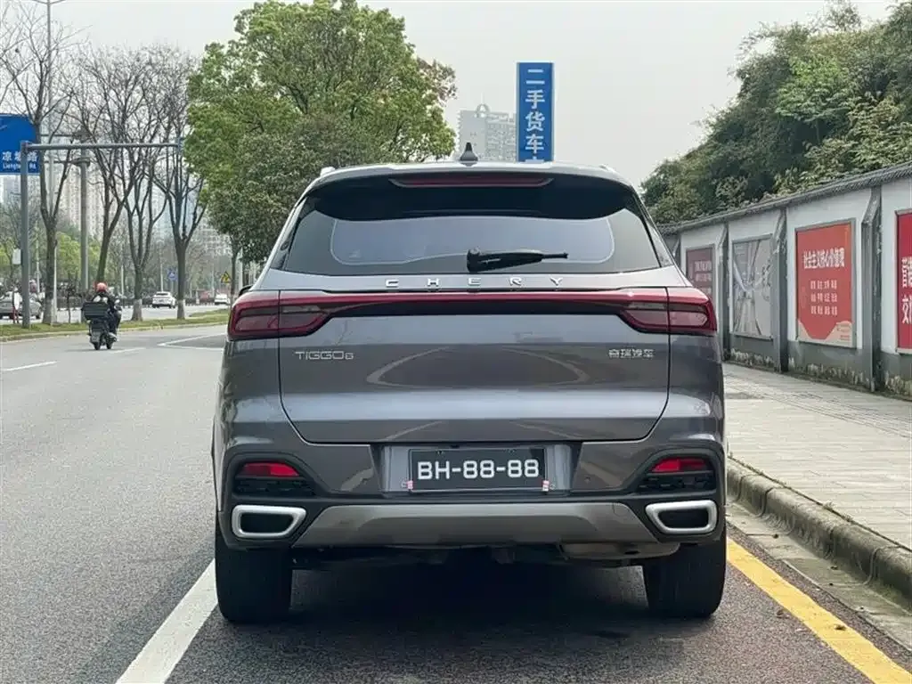 Chery Tiggo 8 — фото 6