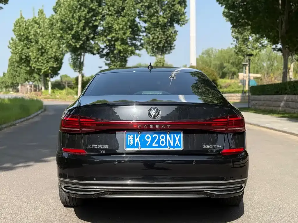 Volkswagen Passat — фото 3