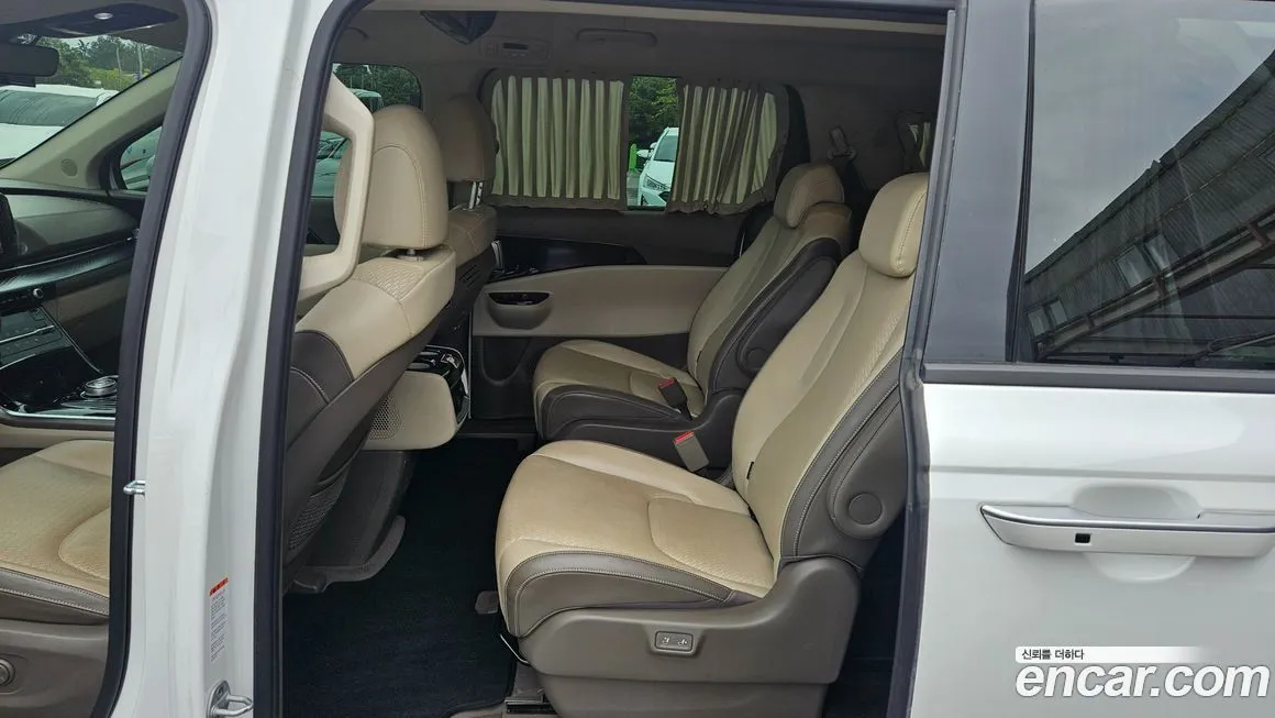 Kia Carnival 2022 из KR, фото 2