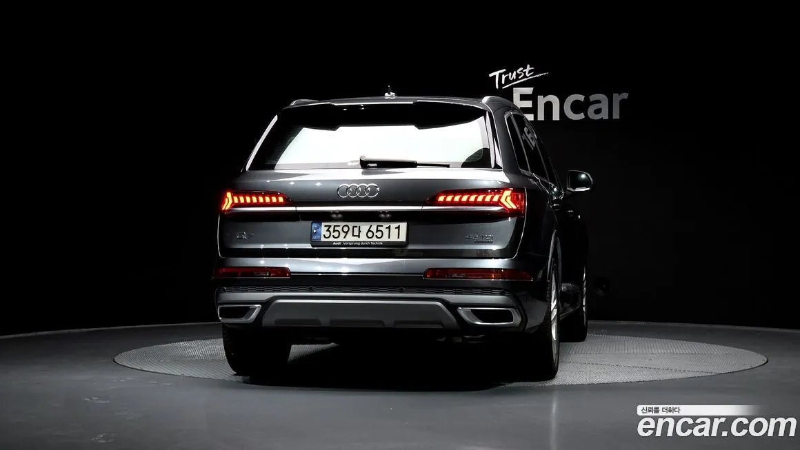 Audi Q7 — фото 4
