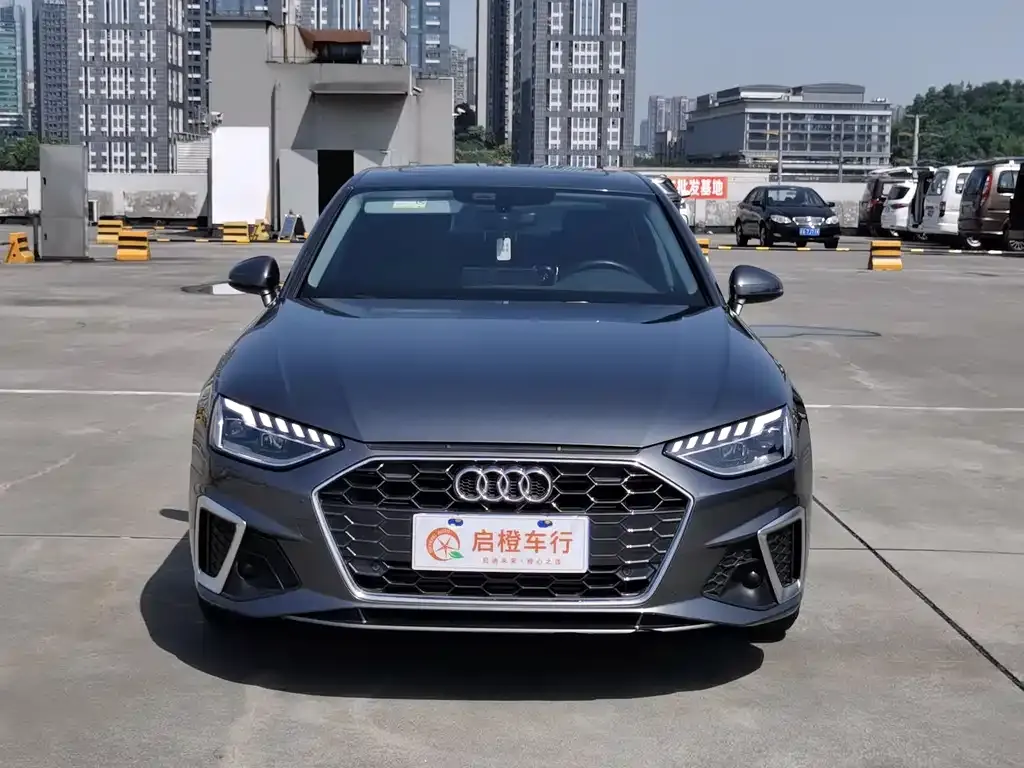 Audi A4L 2023 из CN, фото 9