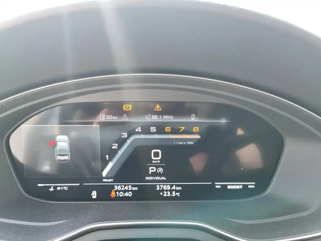 Audi A4L 2023 из CN, фото 4