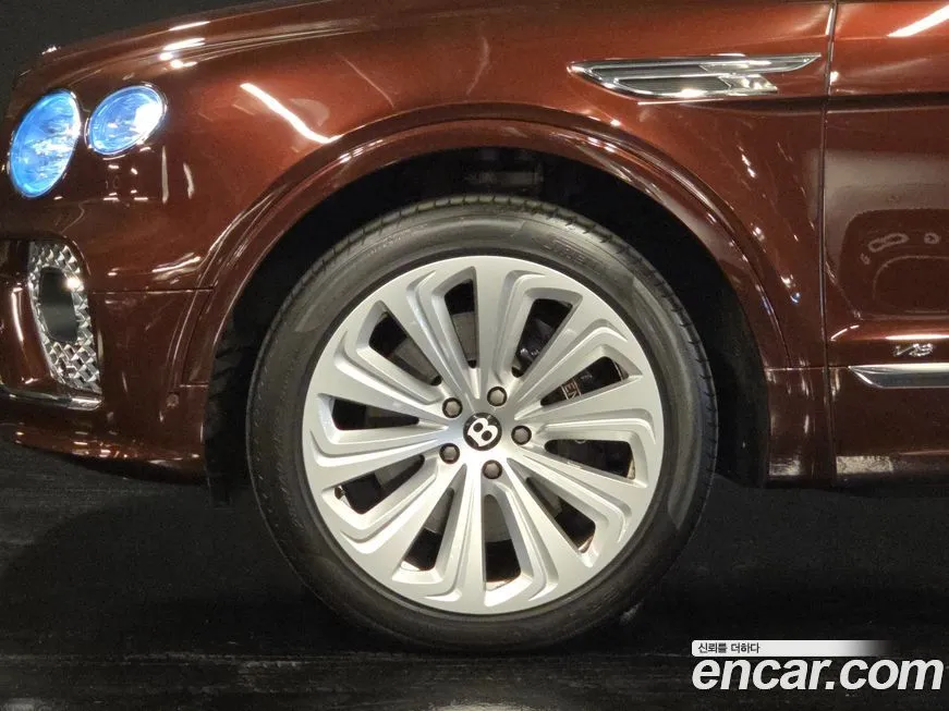 Bentley Bentayga 2021 из KR, фото 9
