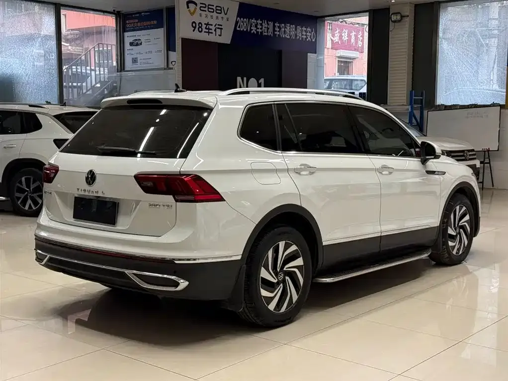 Volkswagen Tiguan L 2023 из CN, фото 10