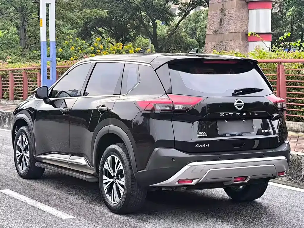 Nissan X-Trail — фото 8