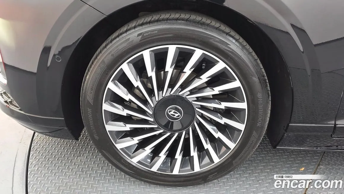 Hyundai Grandeur 2023 из KR, фото 9