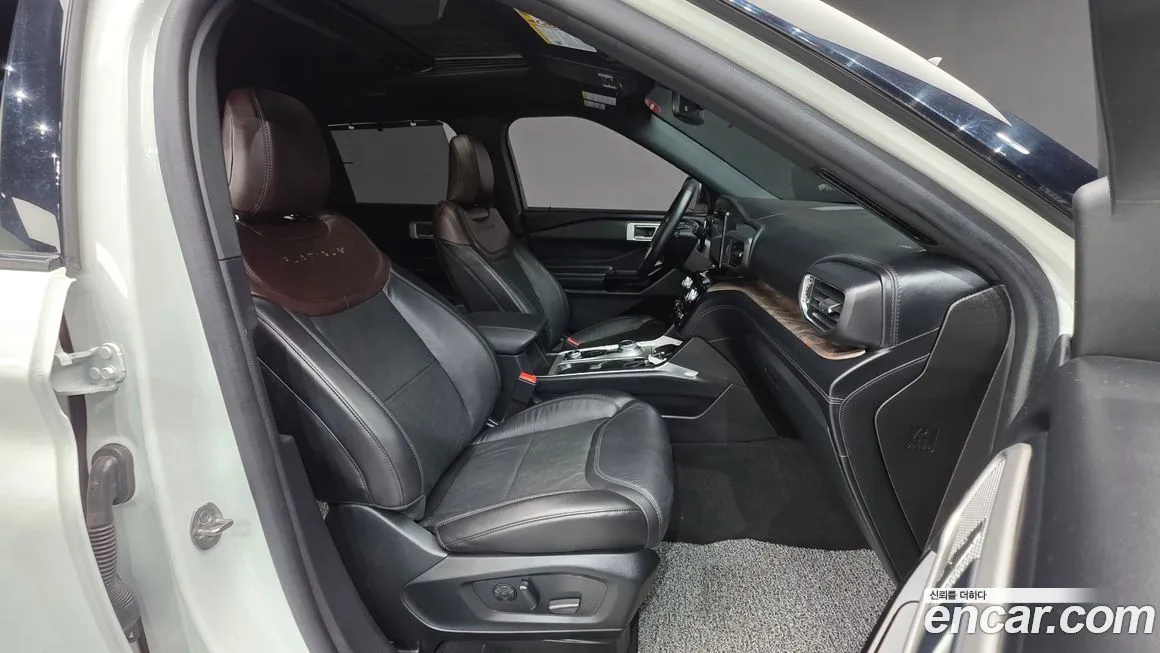 Ford Explorer 2022 из KR, фото 3