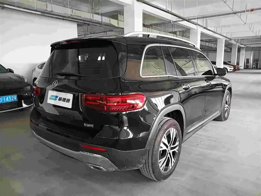 Mercedes-Benz GLB — фото 5