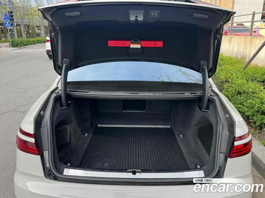Audi S8 2021 из KR, фото 4