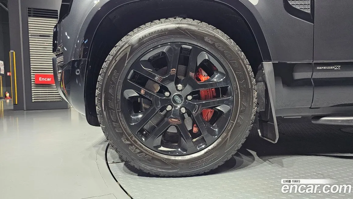 Land Rover Defender 2024 из KR, фото 8