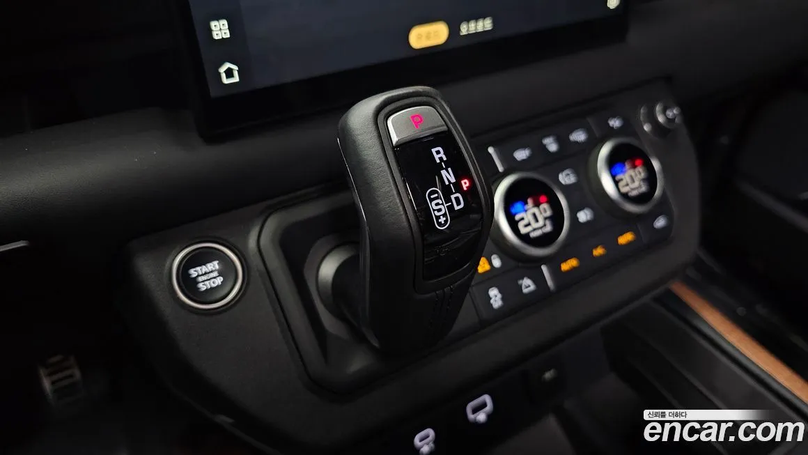 Land Rover Defender 2024 из KR, фото 3
