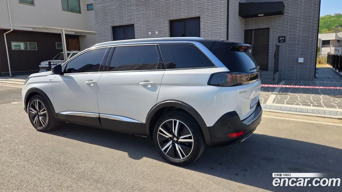 Peugeot 5008 2025 из KR, фото 2