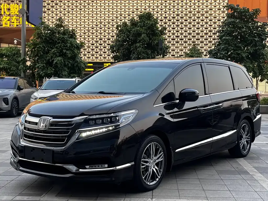 Honda Elysion 2021 из CN, фото 8