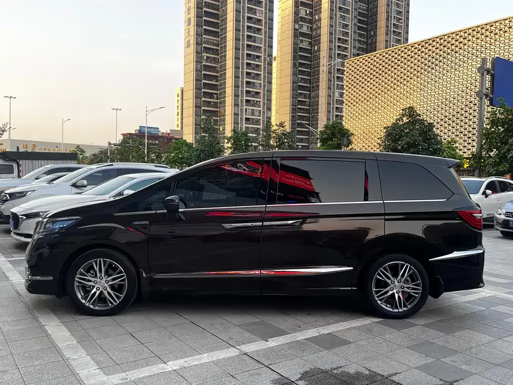 Honda Elysion 2021 из CN, фото 9