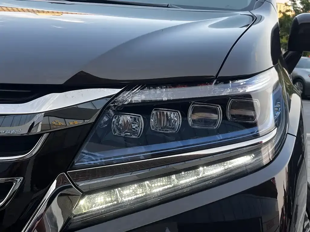 Honda Elysion 2021 из CN, фото 7