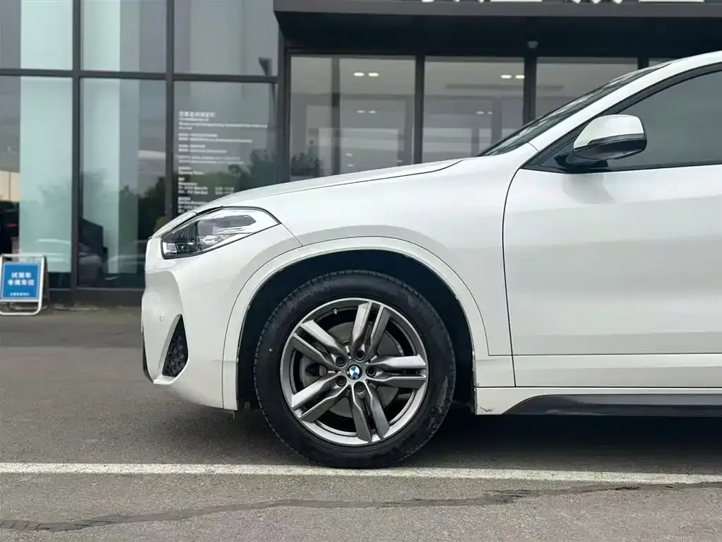 BMW X2 — фото 7
