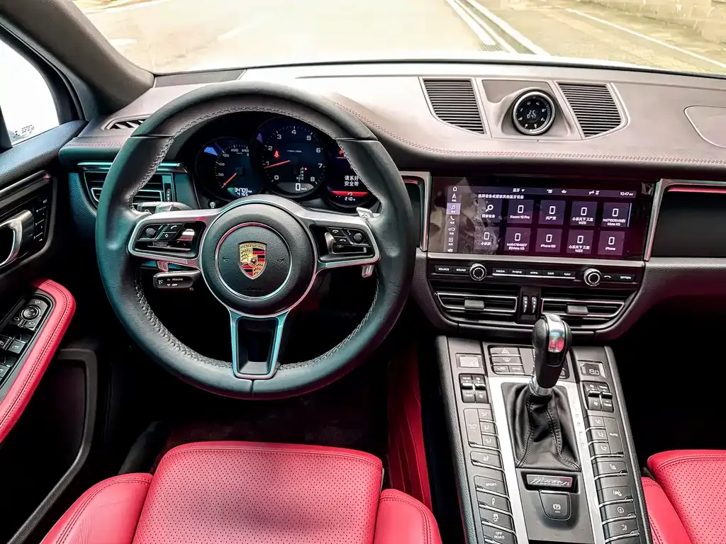 Porsche Macan — фото 8