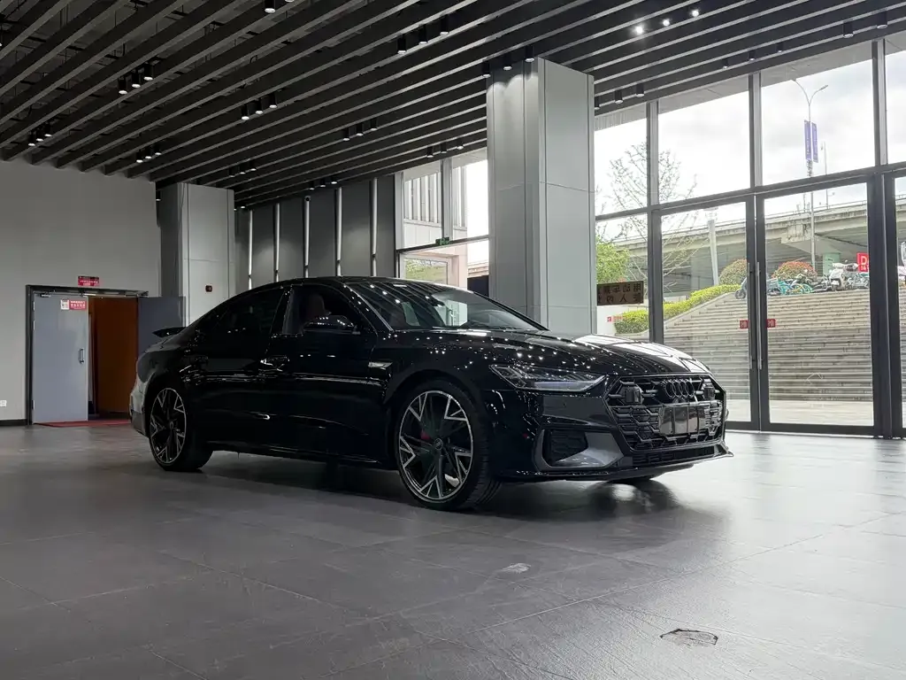 Audi A7L 2024 из CN, фото 6